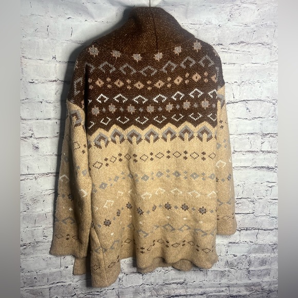 Large lucky brand long sleeve brown and tan sweater - Picture 6 of 6